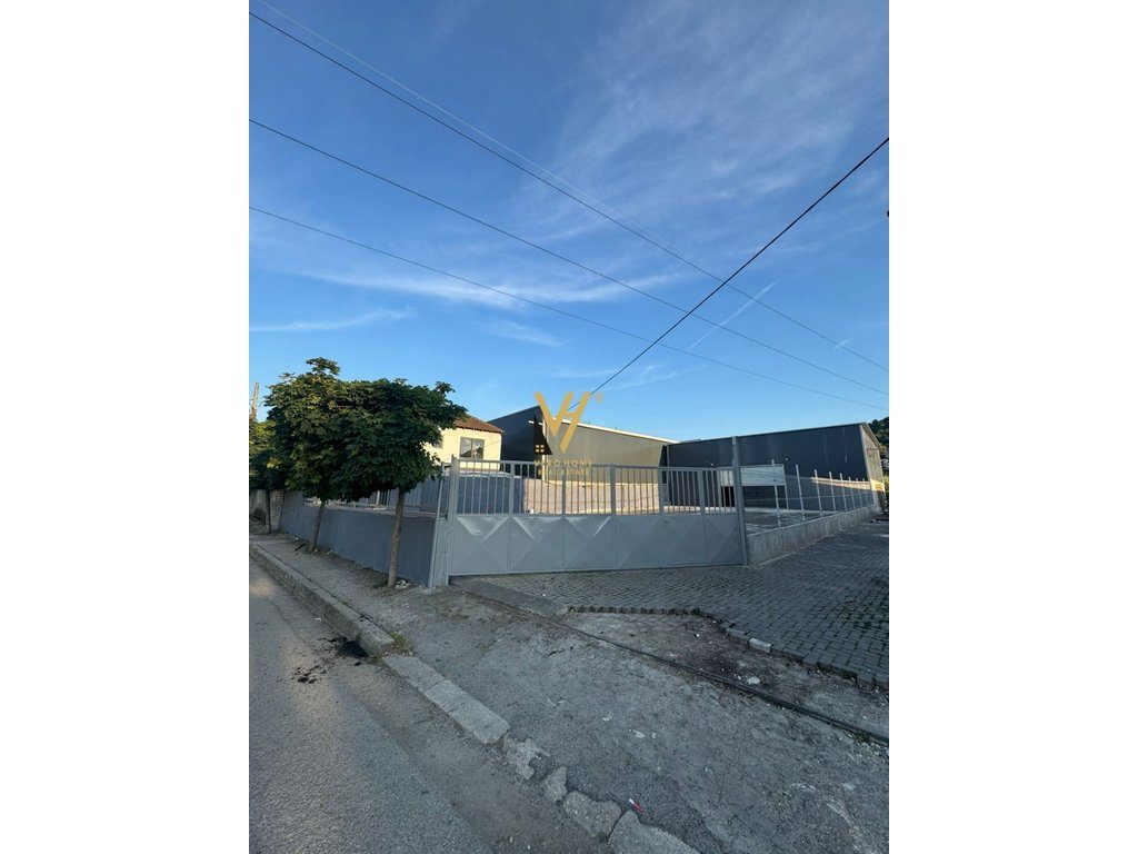 JEPET KAPANON 160 M2 ME QERA NE YRSHEK 1.300 EURO 2