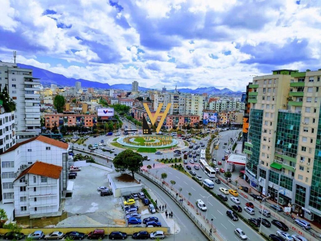 SHITET APARTAMENT 3+1+2 TE ZOGU I ZI 350.000 EURO