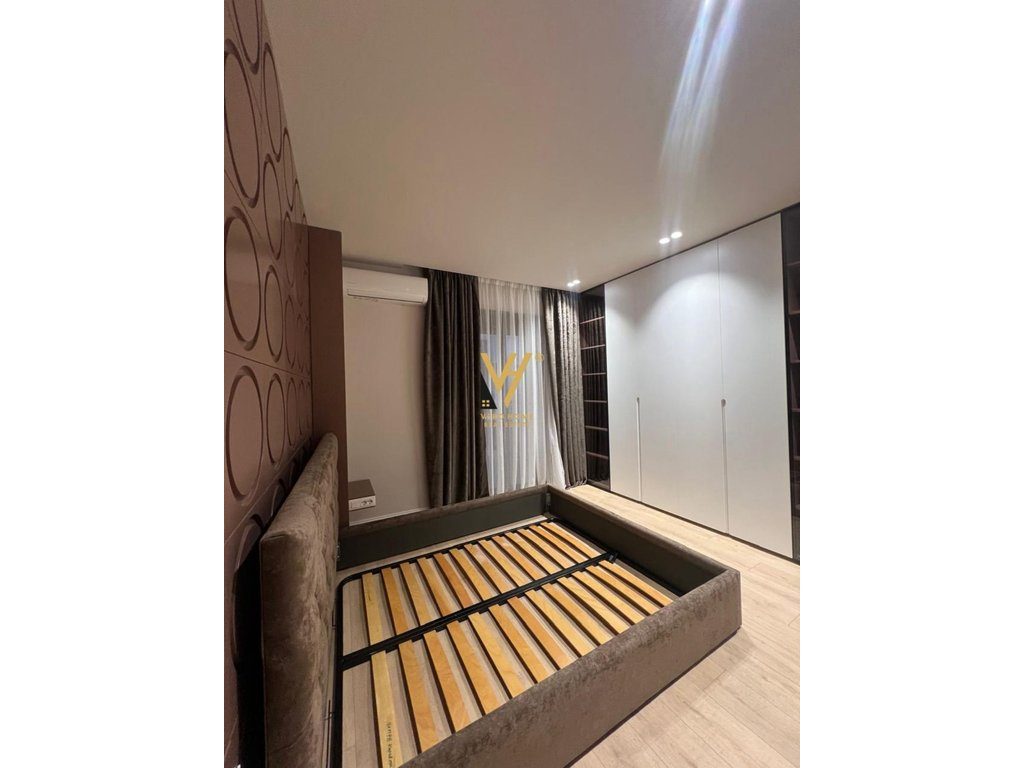 JEPET APARTAMENT 3+1+2+3BLK ME QIRA TE RRUGA E KOSOVAREVE 2.500 EURO 3