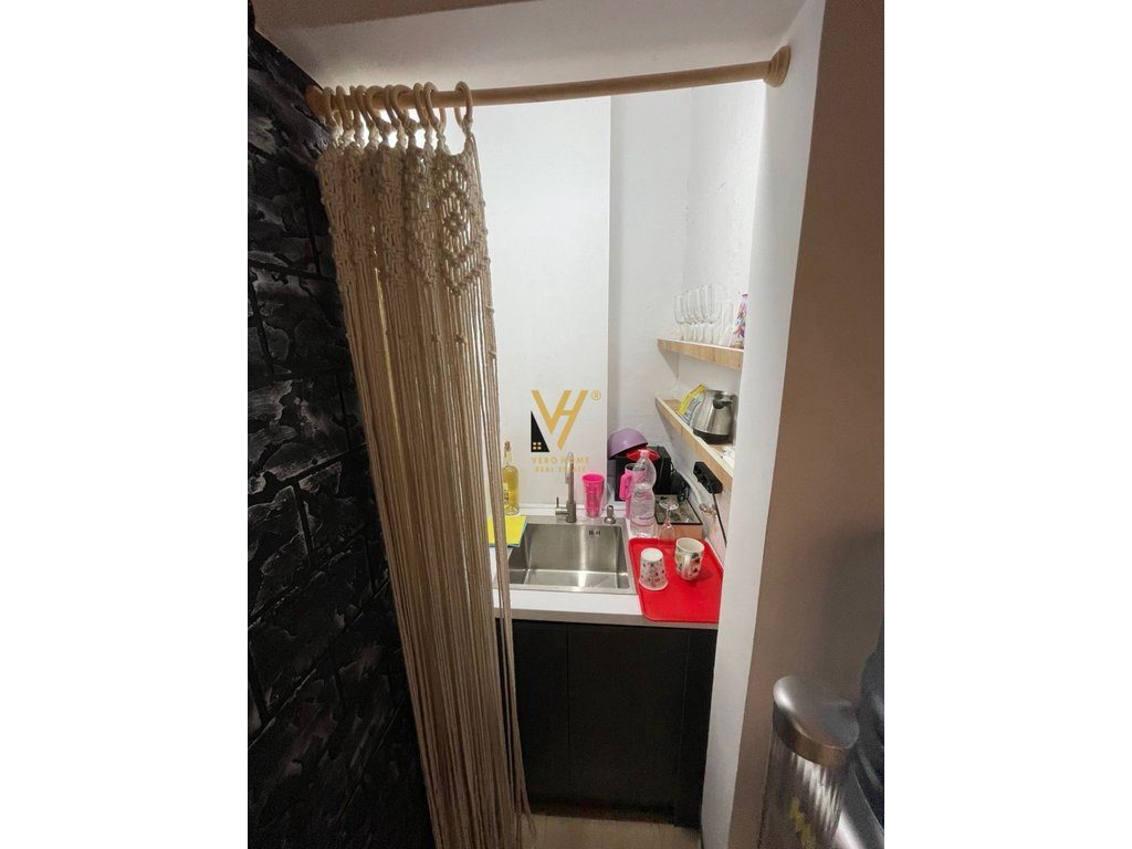 JEPET AMBIENT 65 M2 ME QERA TE RRUGA E KAVAJES 600 EURO 3