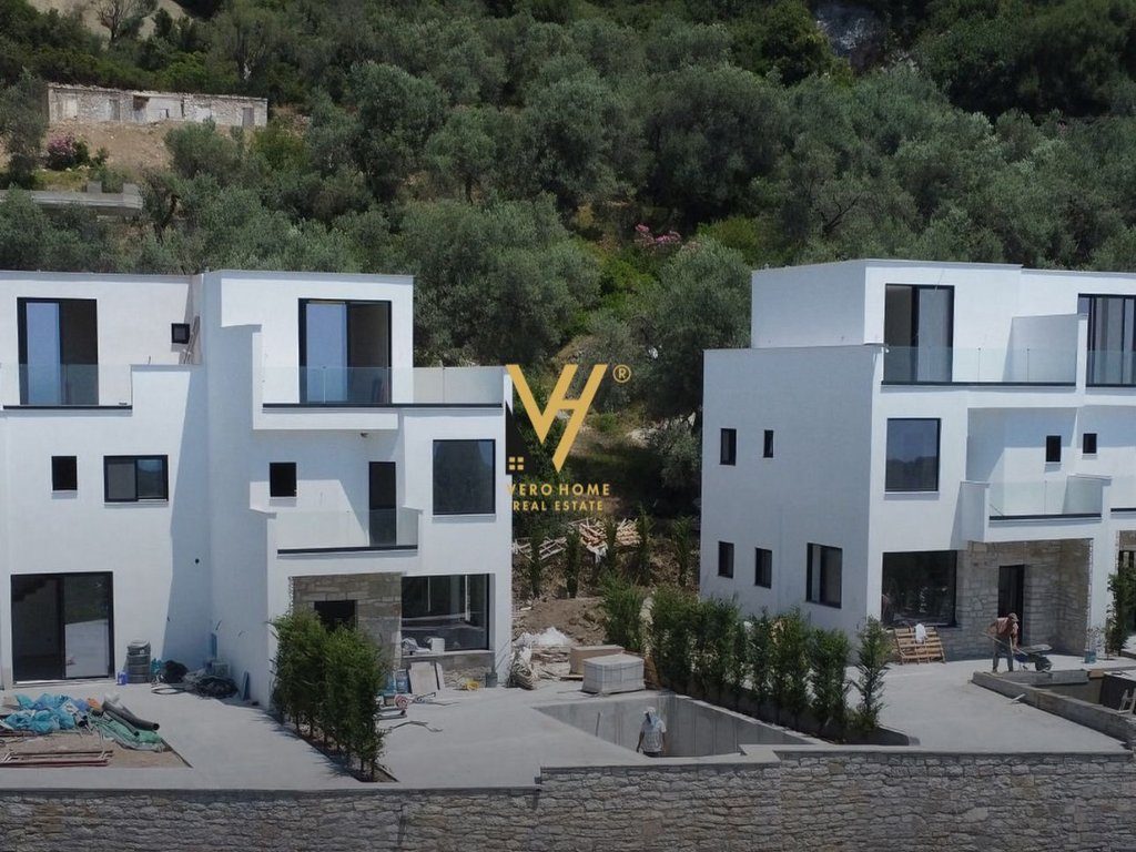 SHITET VILE 3 KATESHE NE BORSH 585.000 EURO