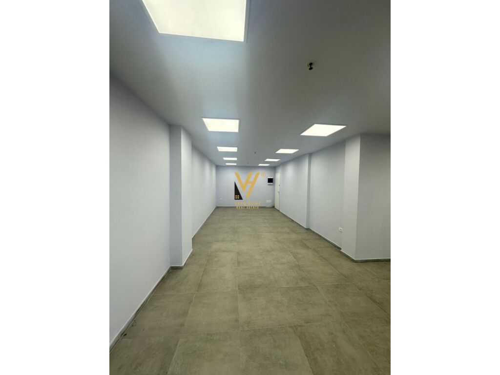 Jepet Ambient Biznesi me qera perball Fakultetit Ekonomik 350 m2 3