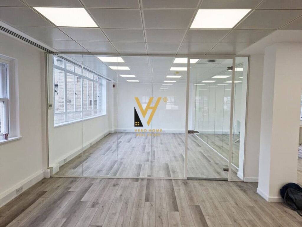 Jepet zyre me qera te Rruga e Durresit 220 m2