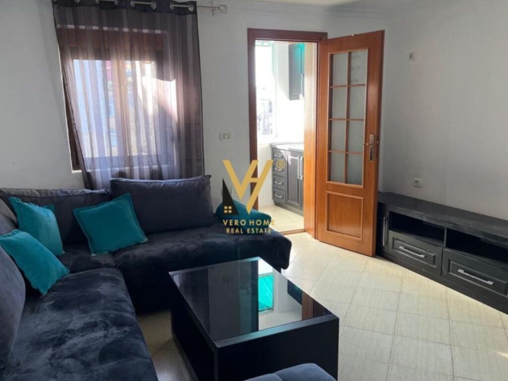 Shitet Apartament 1+1+ballkon te Brryli 50 m2