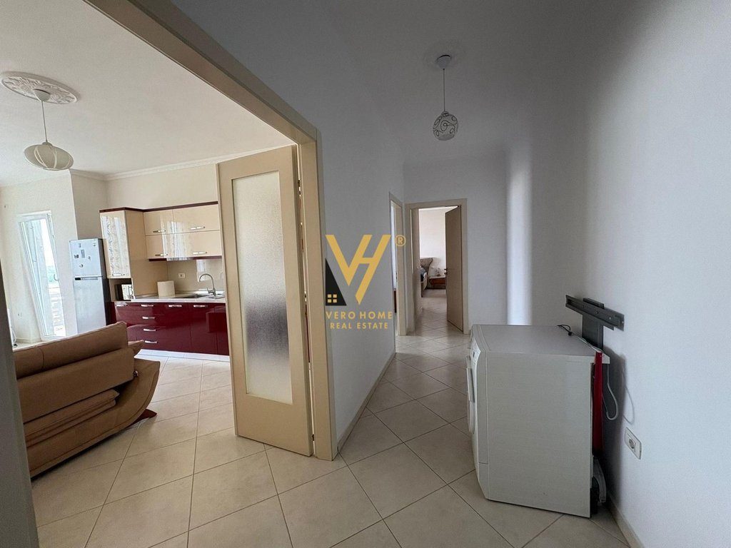 SHITET APARTAMENT 2+1+2+VARANDE TE KOPSHTI BOTANIK 28.900.000 LEKE 2