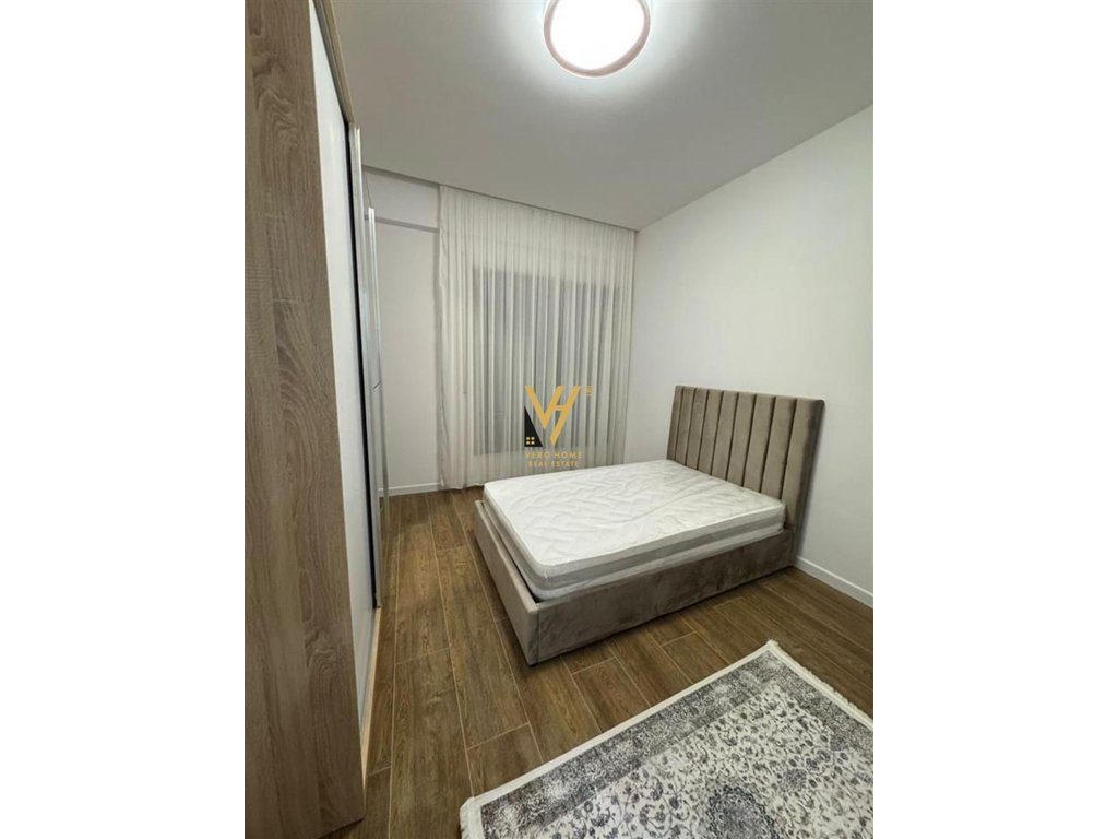 JEPET APARTAMENT 2+1 ME QERA TE ISH SHESHI SHQIPONJA 700 EURO 3
