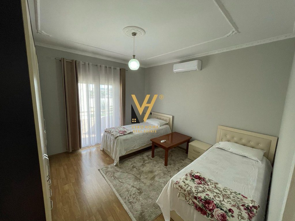 JEPET APARTAMENT 2+1+2BLK ME QERA NE KAMEZ 450 EURO 3
