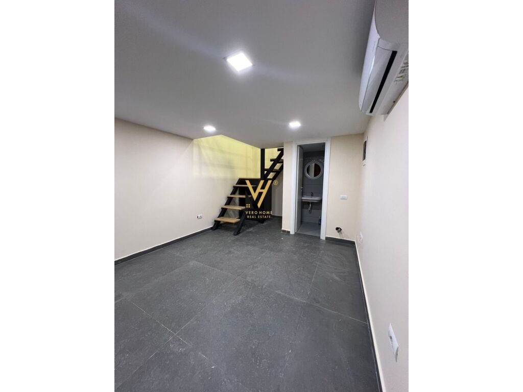 Jepet Dyqan Duplex me qera te Stadiumi Dinamo 43 m2 3
