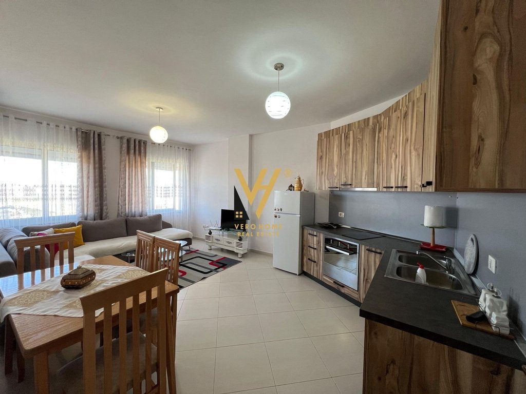 JEPET APARTAMENT 1+1+BLK ME QIRA NE ASTIR 500 EURO 2