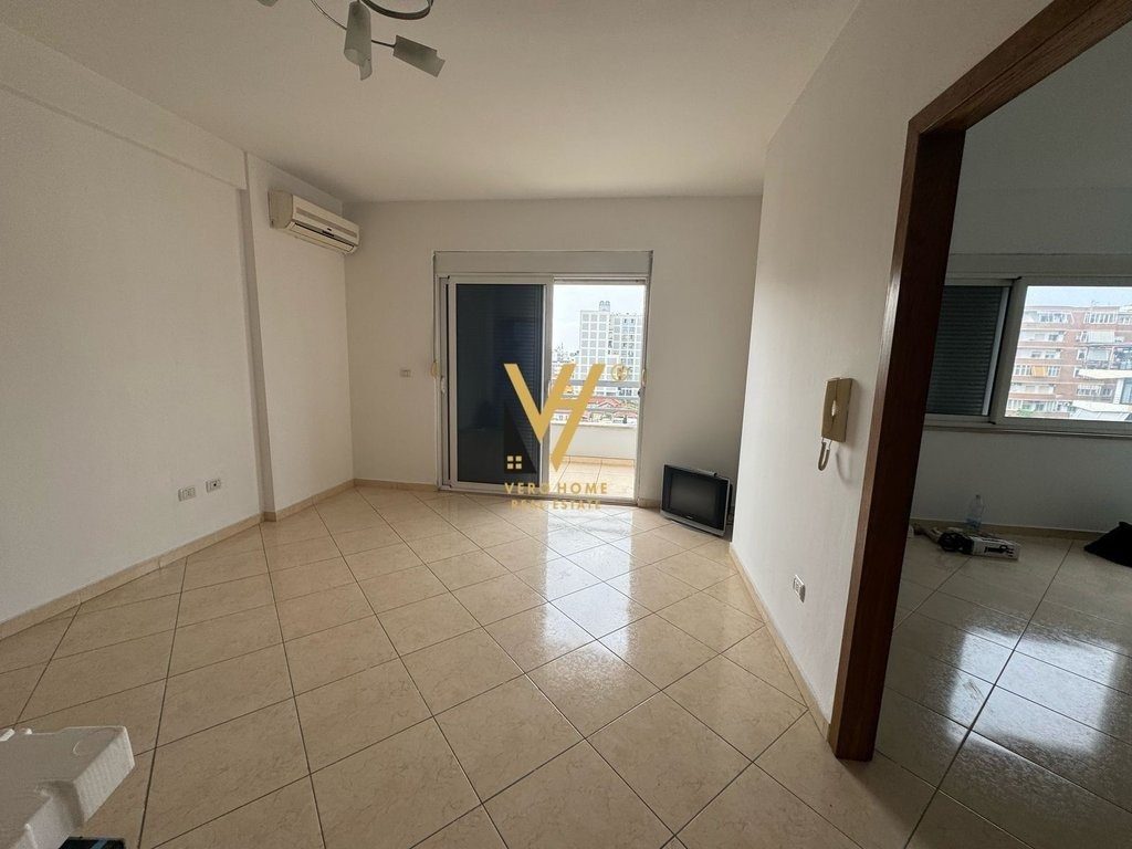 EKSLUZIVE! SHITET APARTAMENT 2+1+2+BLK TE PAZARI I RI 240.000 EURO