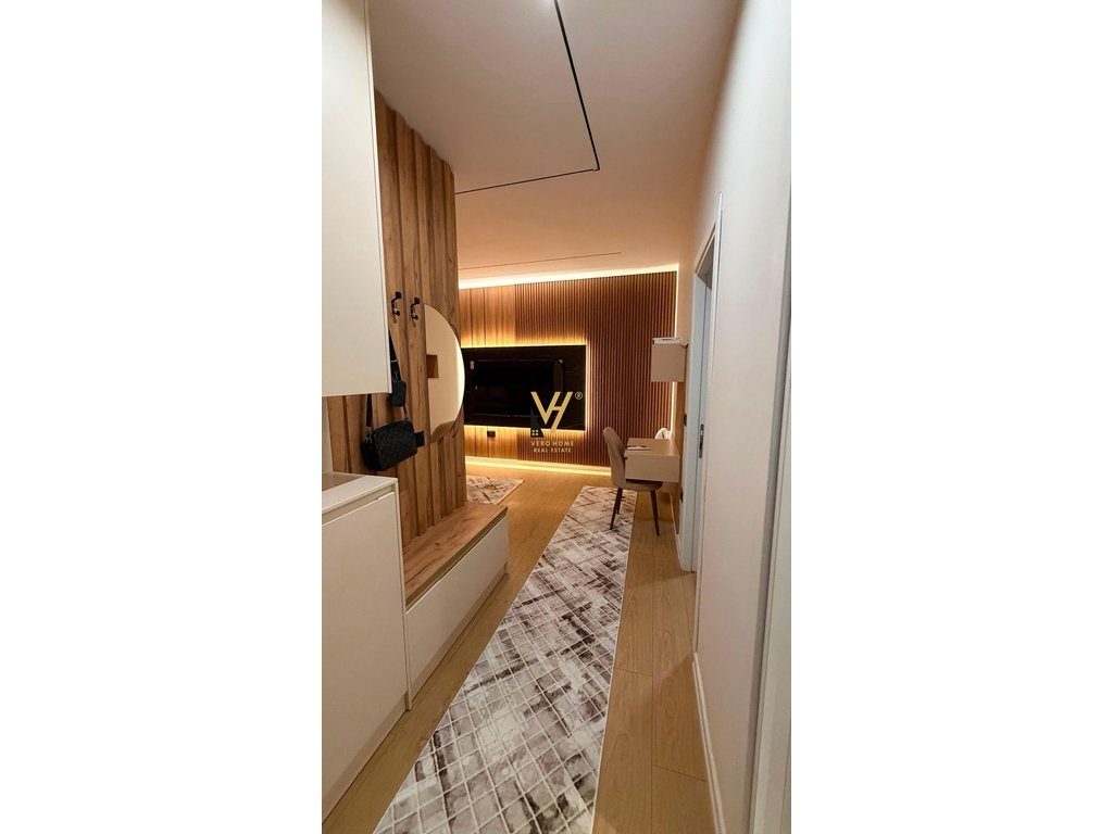 JEPET APARTAMENT 1+1 ME QIRA TE RRUGA E DIBRES 65.000 LEKE 2