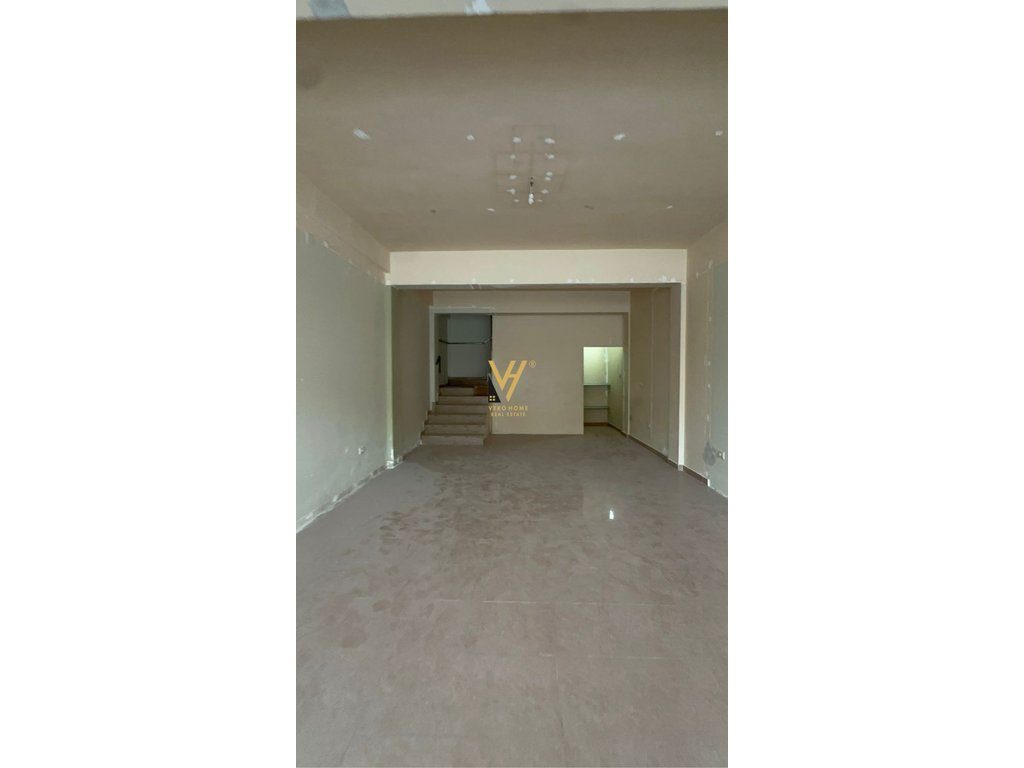 SHITET DYQAN 180 M2 TE RR. DRITAN HOXHA 36.000.000 LEKE 2
