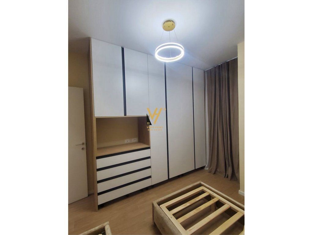 JEPET APARTAMENT 2+1+2+2BLK ME QERA TE LIQENI I THATE 1.300 EURO 3