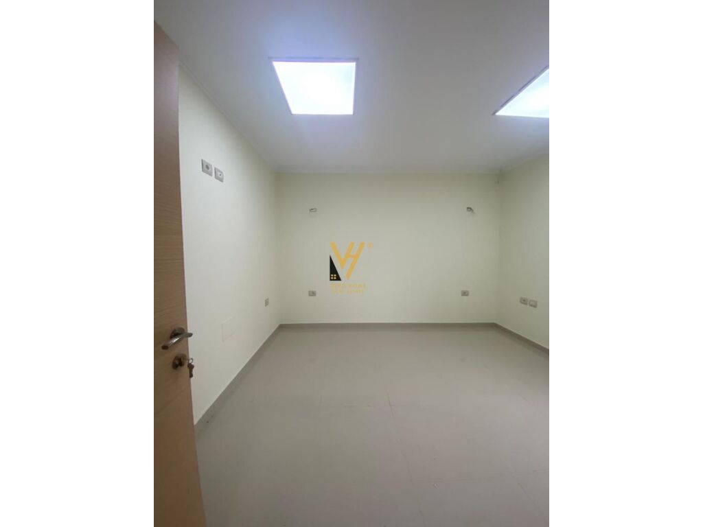 Jepet Ambient Biznesi me qera te Brryli 60 m2 3