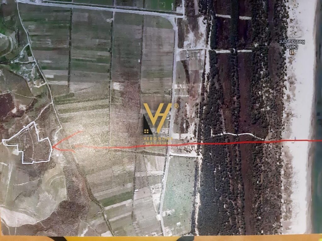 Shitet toke te Gjiri i Lalzit 24000m2 1