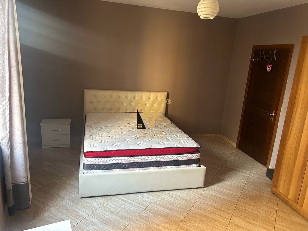 JEPET APARTAMENT 2+1+2+BLK ME QERA TE UNAZA E RE 450 EURO 2