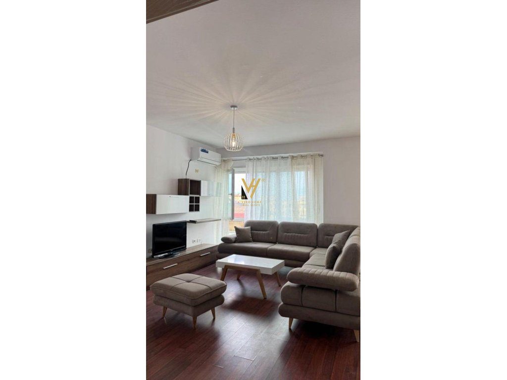 JEPET APARTAMENT 2+1 ME QERA TE KODRA E DIELLIT 1, 700 EURO