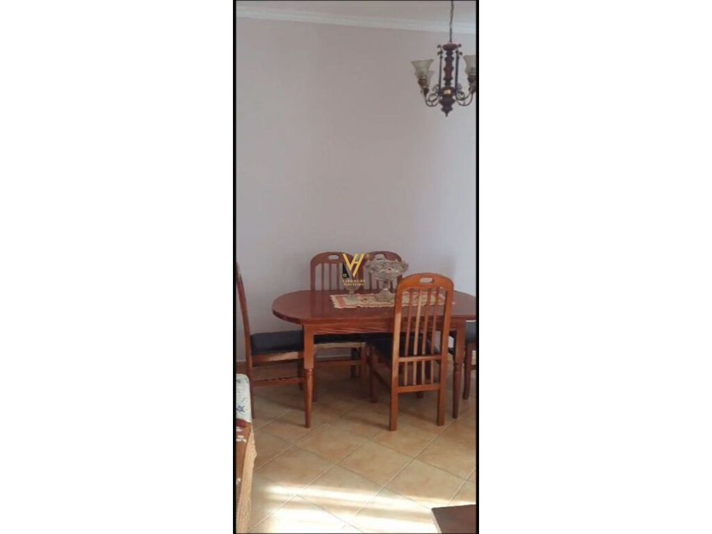 Jepet Apartament 2+1+ballkon me qera te 9 Katshet 95 m2 2