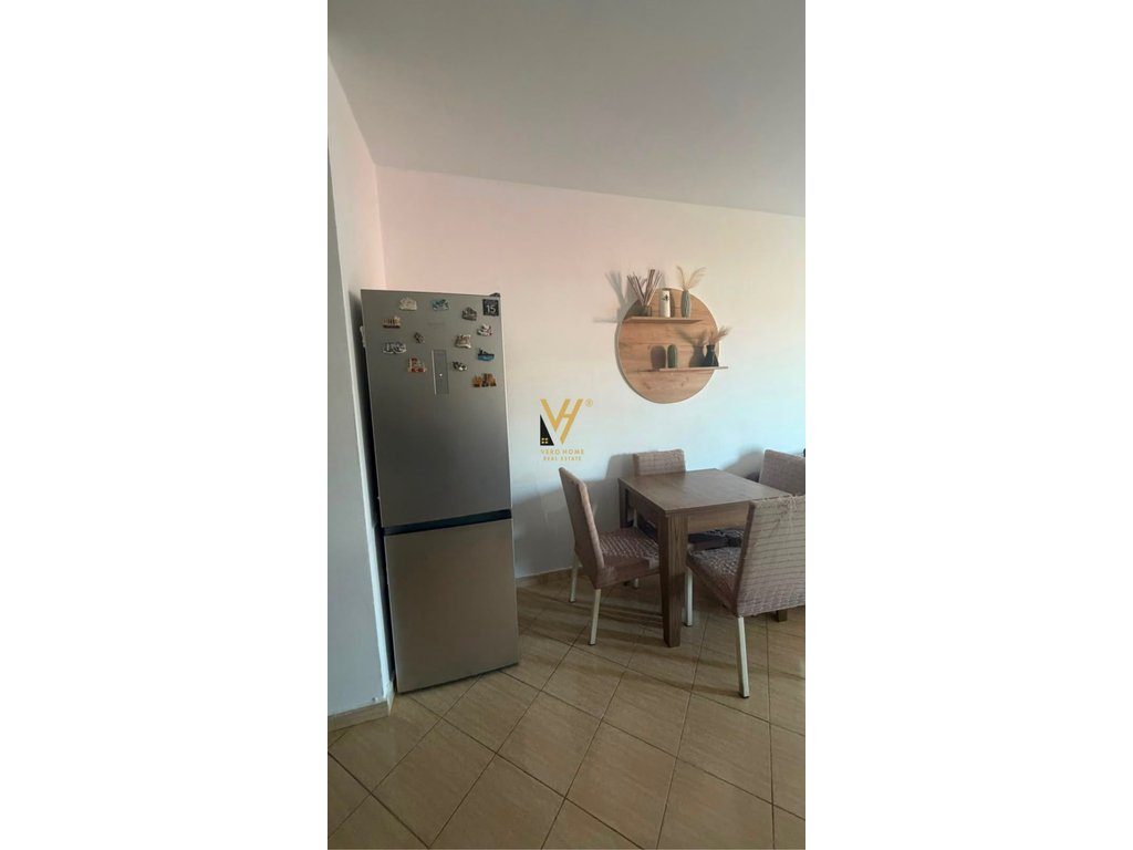 JEPET APARTAMENT 1+1+BLK ME QIRA TE KODRA E DIELLIT 55.000 LEKE 2