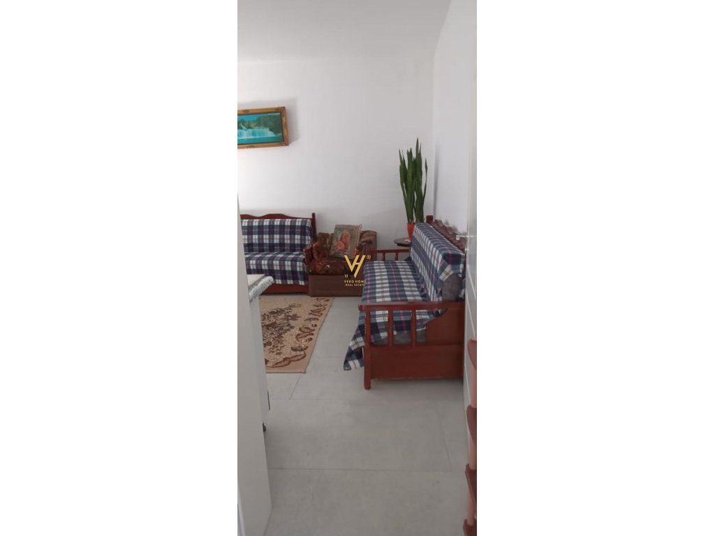 JEPET APARTAMENT 2+1+VERANDE ME QERA NE PORCELAN 50.000 LEKE