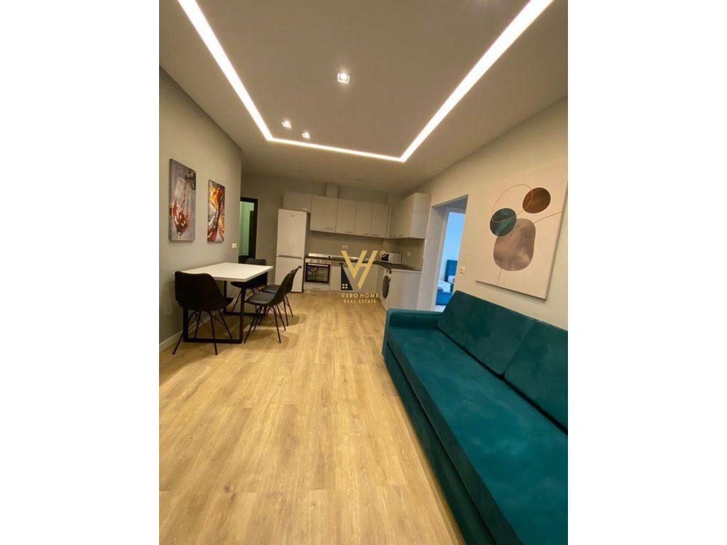 JEPET APARTAMENT LUKSOZ 2+1 ME QIRA TE 21 DHJETORI 60.000 LEKE 2