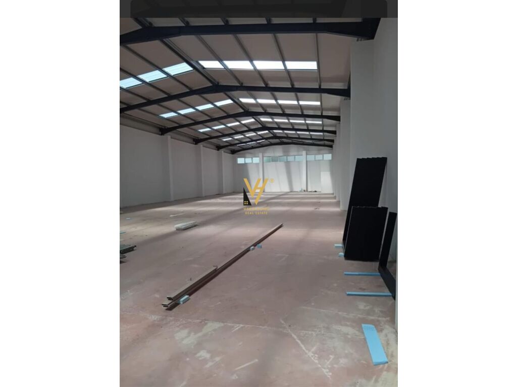 JEPET KAPANON 600 M2 ME QERA NE DURRES 2.500 EURO