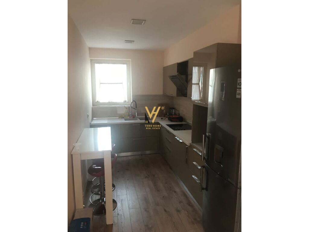 Shitet apartament 2+1+2 te Rruga Ibrahim Rugova, Bllok 155 m2 4