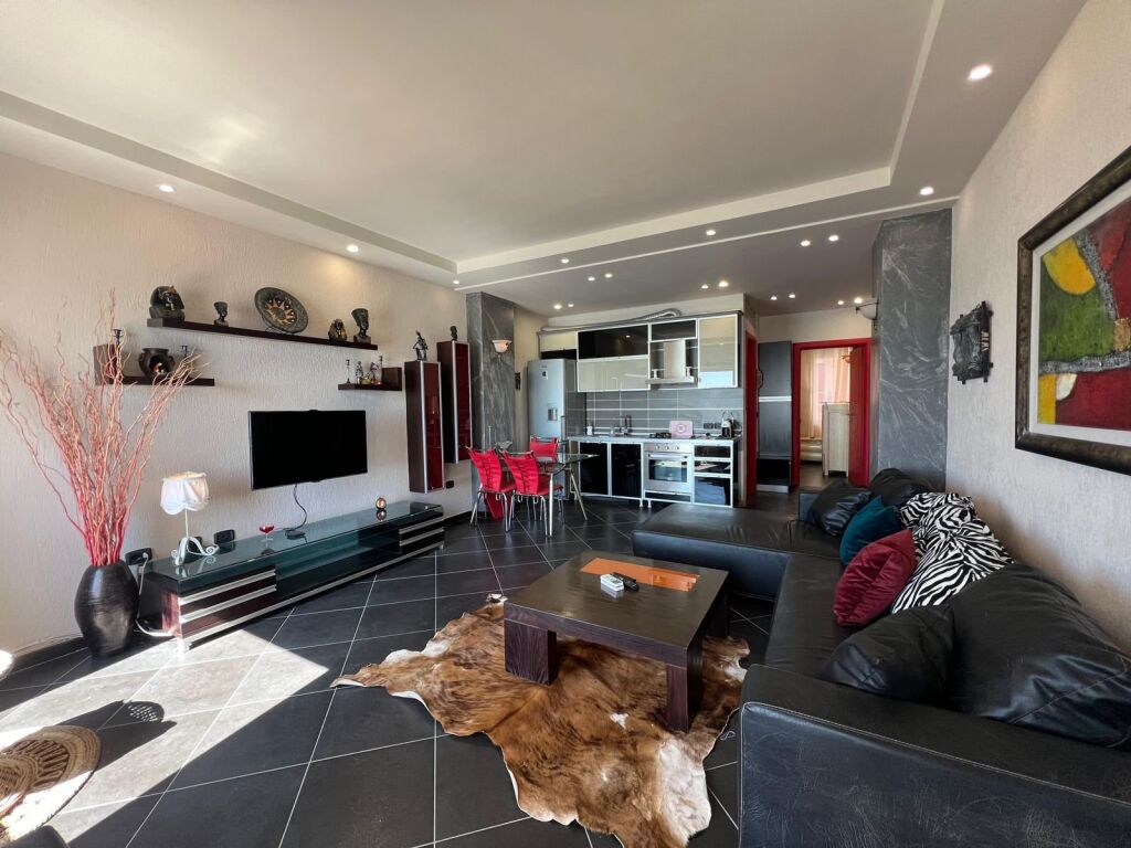 Shitet Apartament 1+1+ballkon ne Durres 66 m2 2