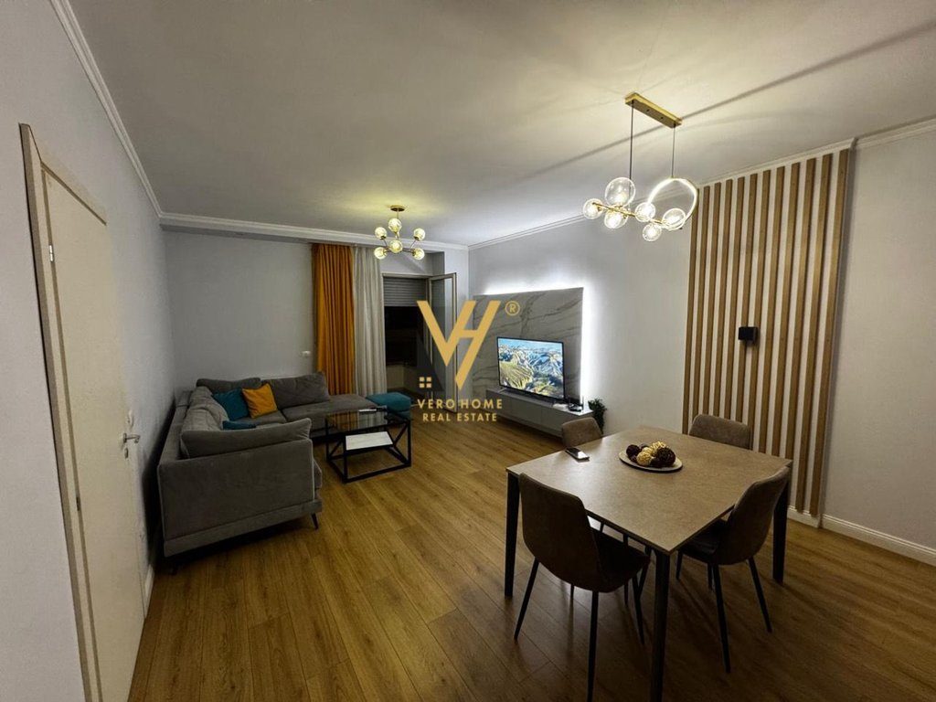 JEPET APARTAMENT 1+1 ME QIRA NE DURRES 500 EURO