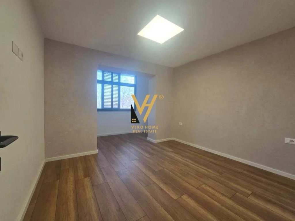 JEPET ZYRE 78 M2 ME QIRA TE BRRYLI 750 EURO