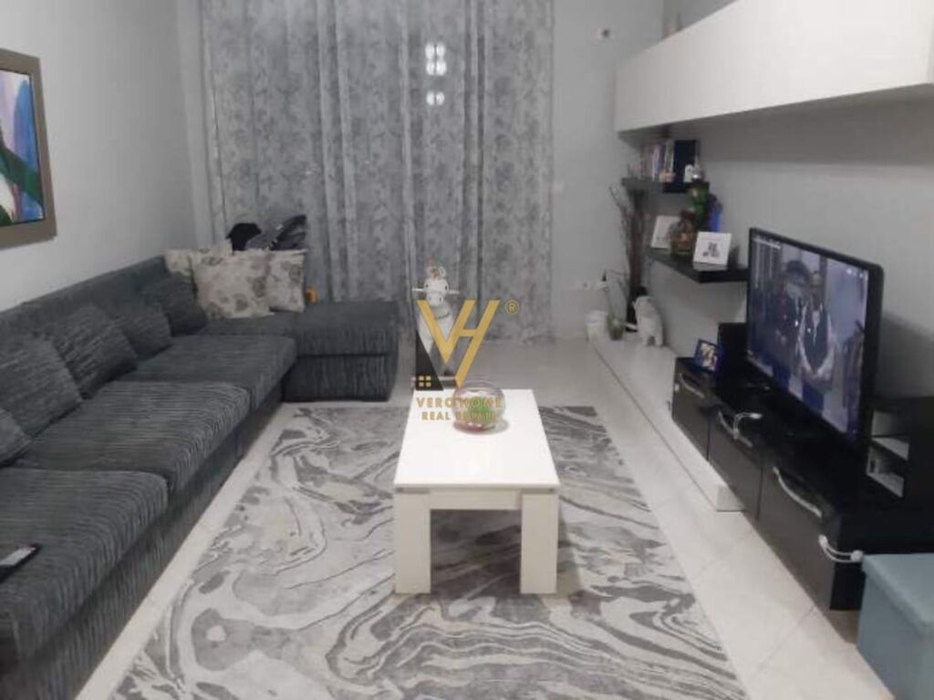 Shitet apartament 1+1 te Kthesa e Kamzes 72 m2 4