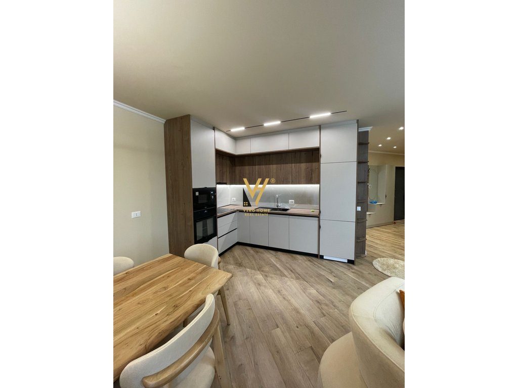 JEPET APARTAMENT 2+1+2 ME QERA TE LIQENI I THATE 1.200 EURO 3