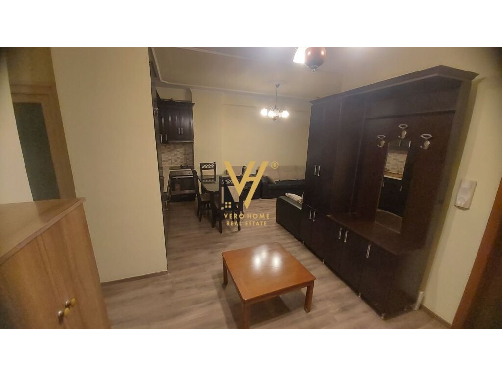 Jepet Apartament 2+1+ballkon me qera te Unaza e Re 99 m2 3