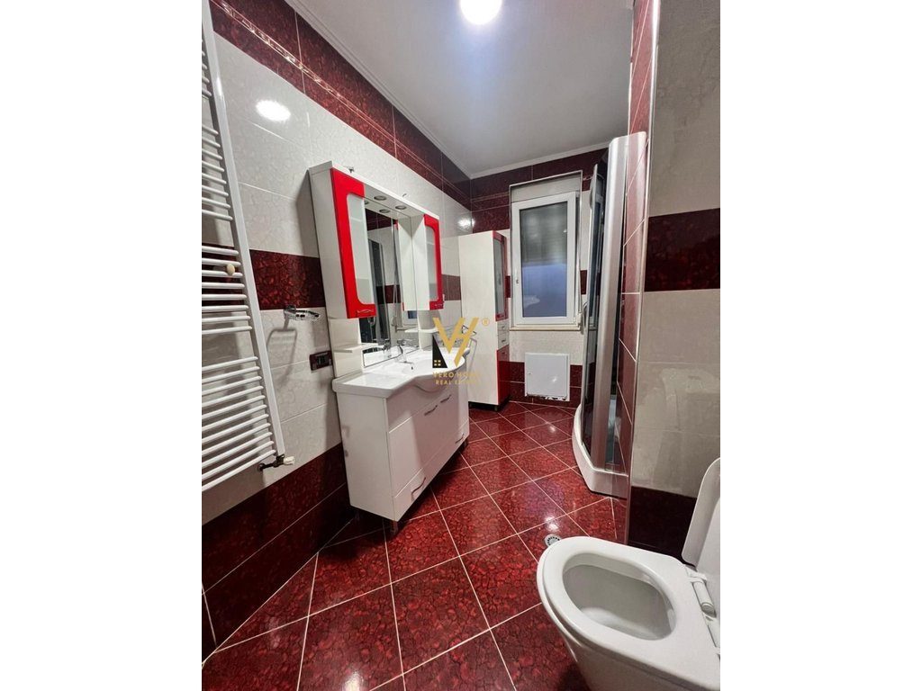 JEPET APARTAMENT 2+1+BLK ME QERA BULEVARDI ZHAN D’ARK 70.000 LEKE 4