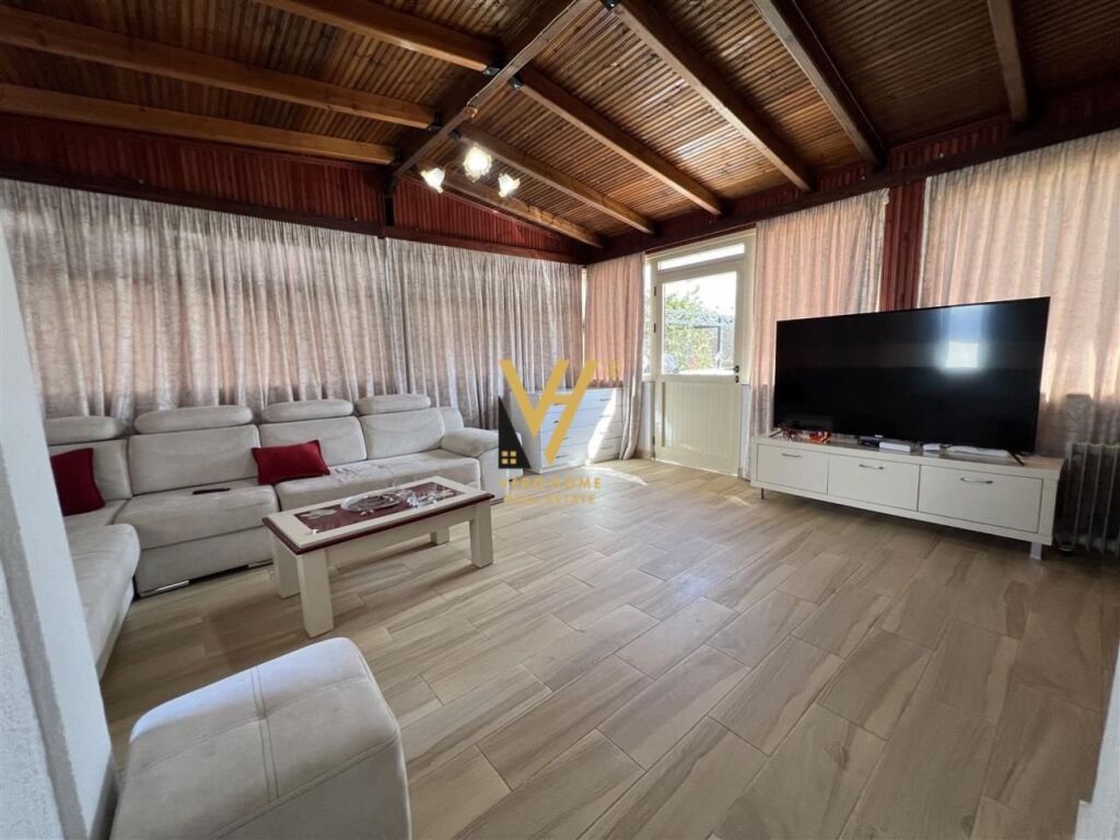 Shitet Shtepi Private ne Sarande 70 m2 4