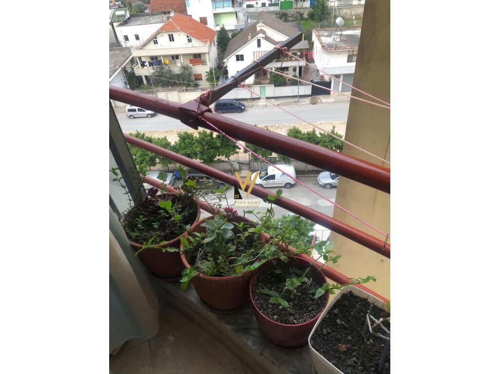 Shitet apartament 1+1 te Kthesa e Kamzes 74 m2 4