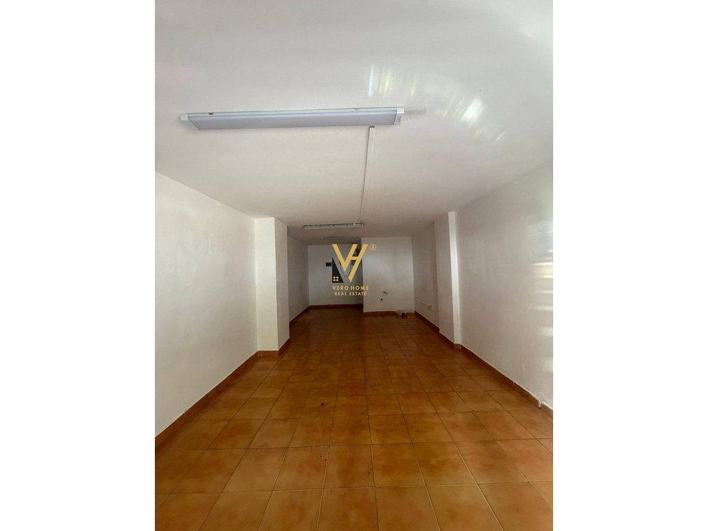 JEPET DYQAN 35 M2 ME QIRA TE LULISHTJA ÇAJUPI 50.000 LEKE
