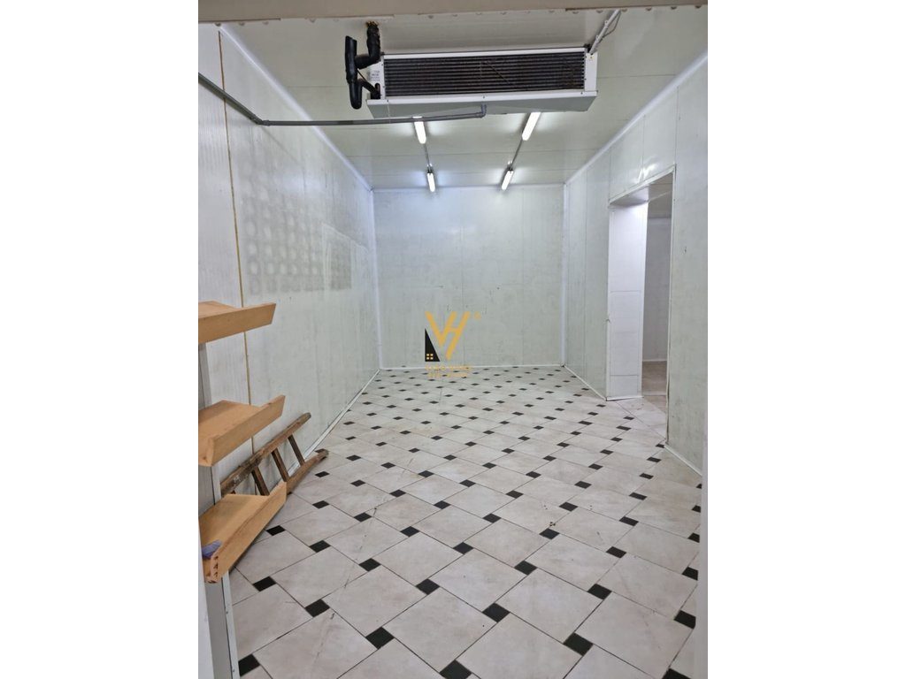 JEPET MAGAZINE 300 M2 ME QIRA NE SELITE 1.000 EURO