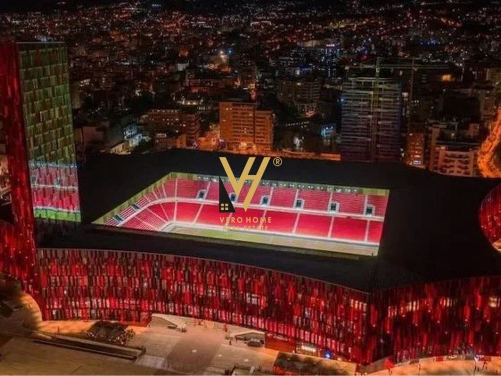 JEPET ZYRE 400 M2 ME QERA TE ARENA CENTER 13.500 EURO