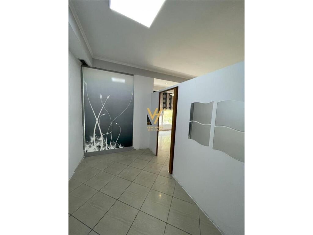 Jepet Zyre me qera te Rruga e Kavajes 60 m2 3