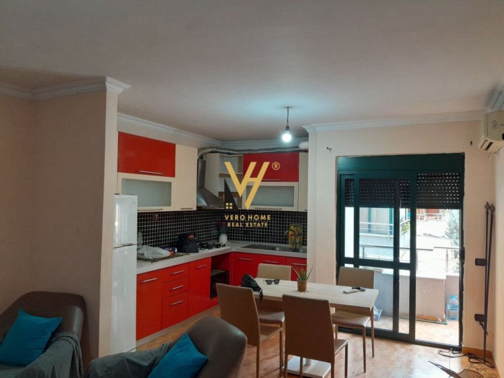 Jepet Apartament 2+1+ballkon me qera te Kopshti Zoologjik 75 m2 2