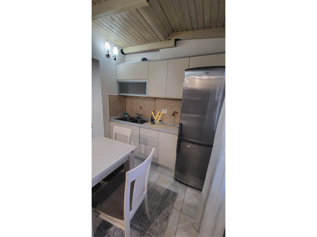 JEPET APARTAMENT 2+1 ME QIRA TE RRUGA E ELBASANIT 700 EURO 2