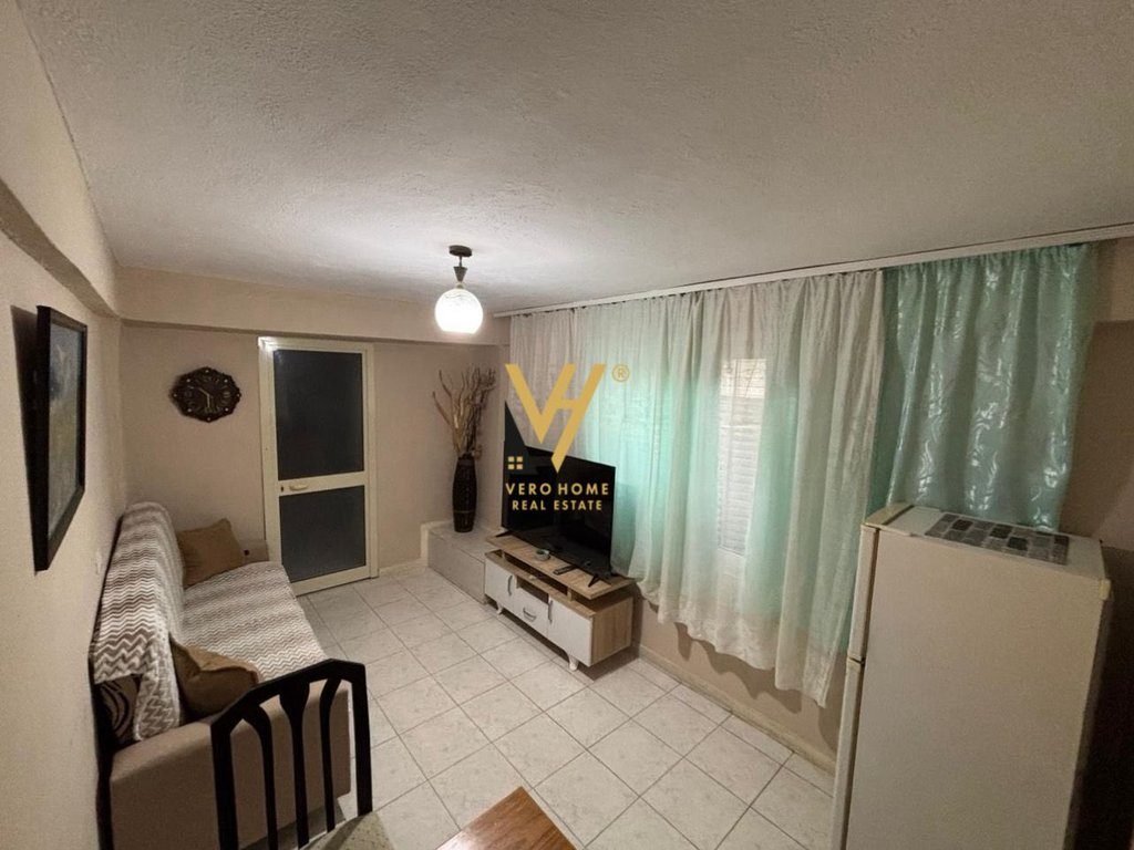 JEPET APARTAMENT 1+1+BLK ME QIRA TE PAZARI I RI 40.000 LEKE