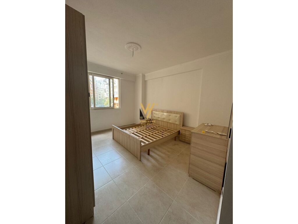 Shitet Apartament 2+1+2+ballkon te Unaza e Re 104 m2 3