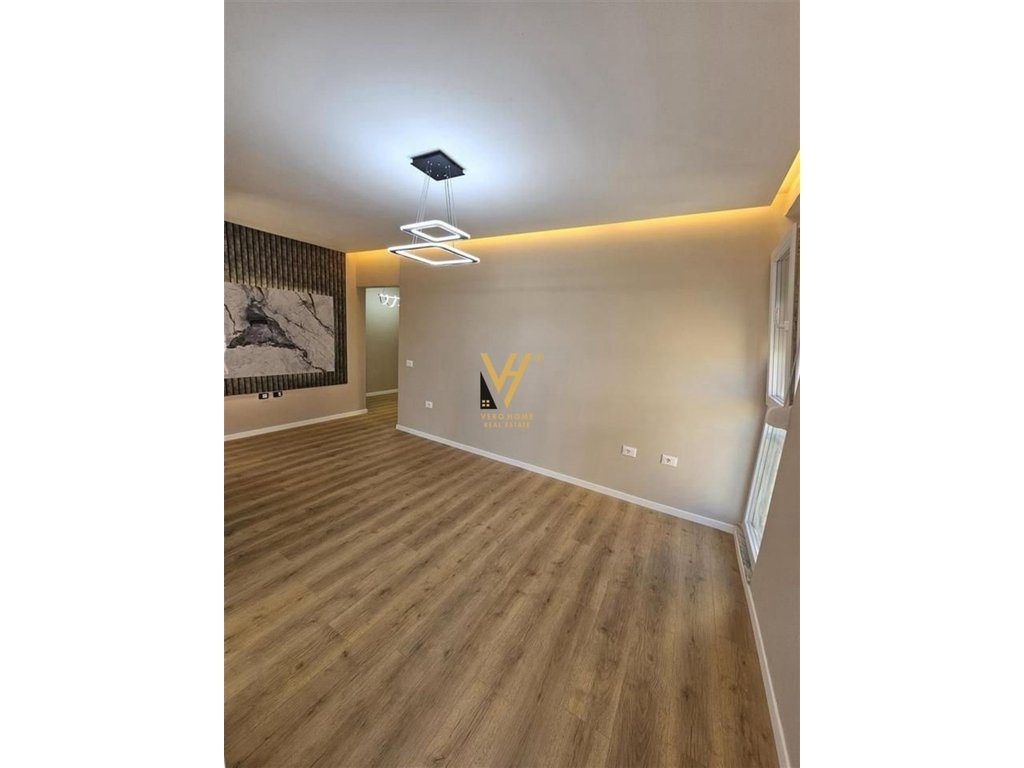 SHITET APARTAMENT 2+1+BLK TE PAZARI I RI 195.000 EURO