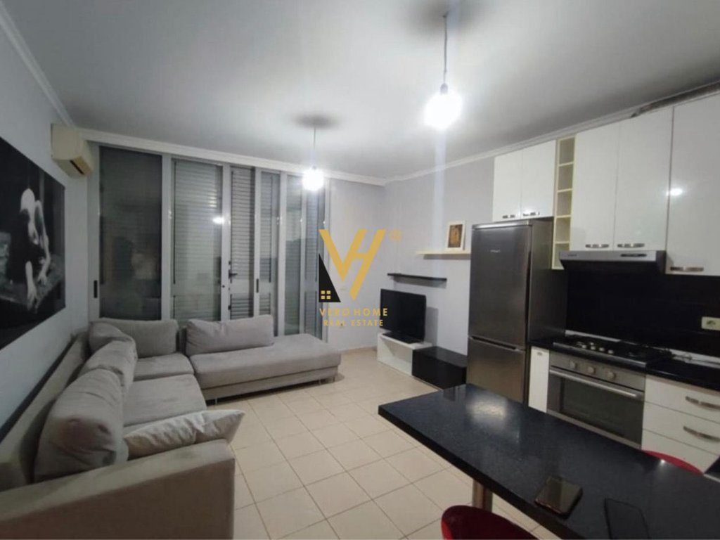 JEPET APARTAMENT 1+1 ME QIRA TE KOPSHTI BOTANIK 600 EURO 2