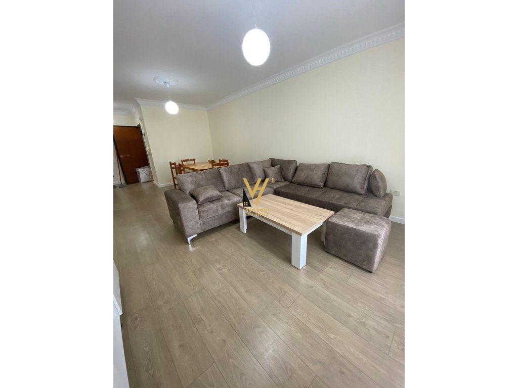 JEPET APARTAMENT 2+1+BLK ME QIRA NE LAPRAKE 550 EURO