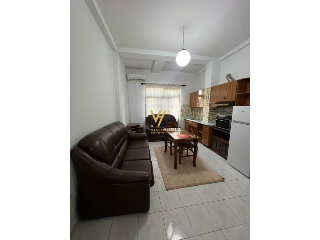Jepet Apartament 1+1+ballkon me qera te 9-Kateshet , Qender 64 m2 3