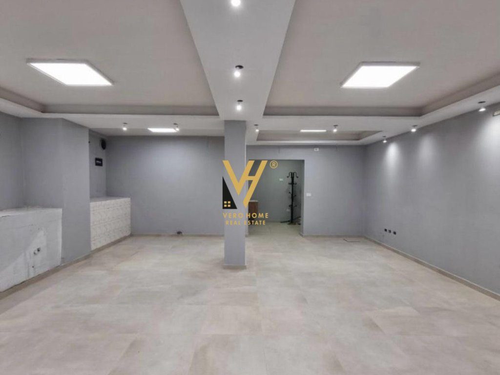 SHITET AMBIENT BIZNESI 94 M2 TE HOXHA TAHSIN 134.000 EURO 3