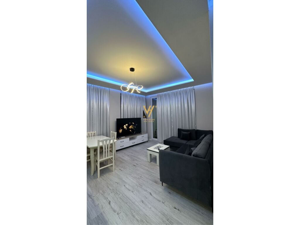 Jepet Apartament 2+1+2+ballkon me qera te Shkolla Partizani 100 m2 3